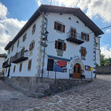 Posada De Oitz Oiz Eksteriør billede